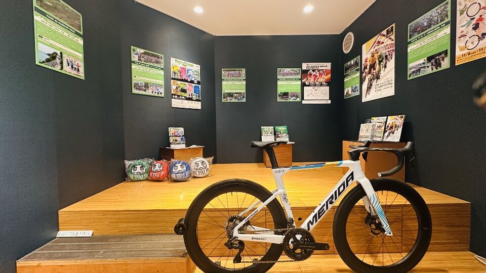 102530_01.jpg 102530_01.jpg